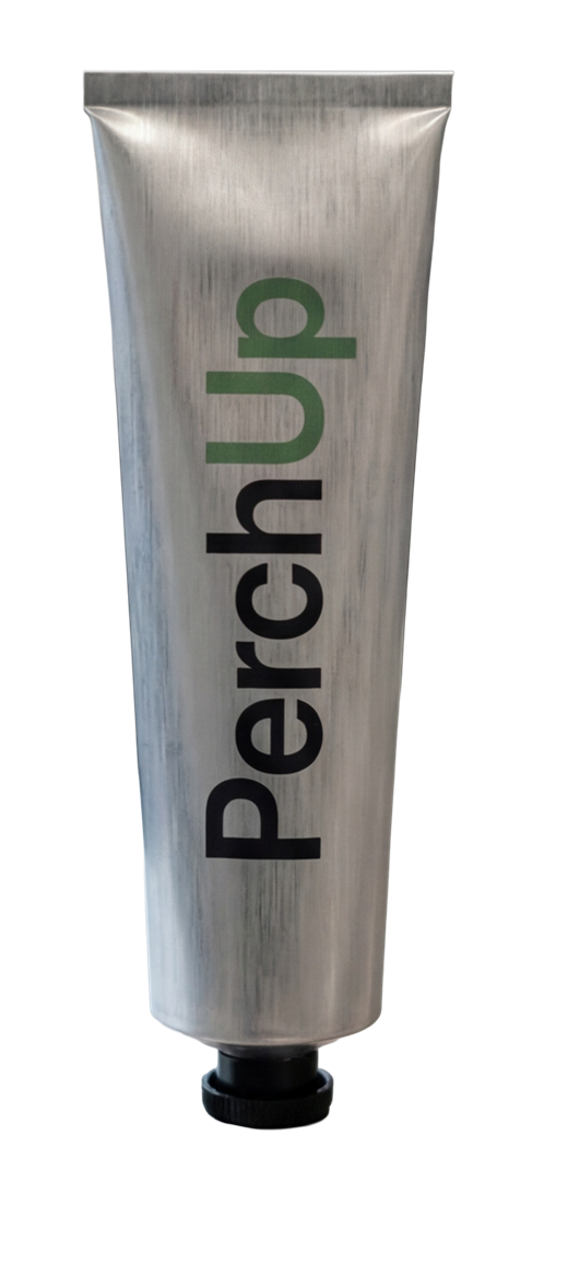 Tube PerchUp vertical en aluminium sur fond transparent